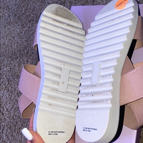 Shoes - Picture 5 of 5